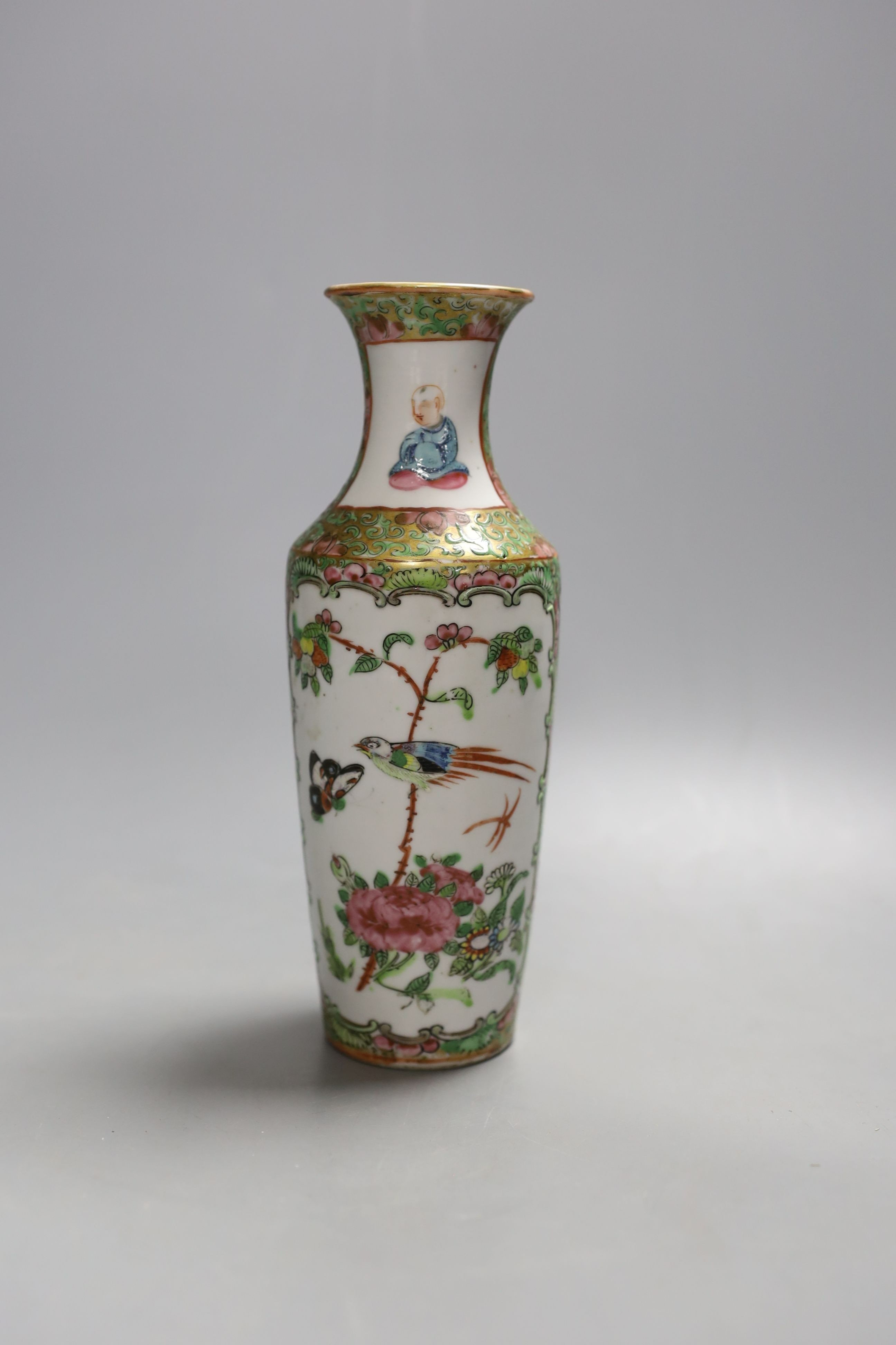 A 19th century Chinese famille rose vase, 20 cms high.